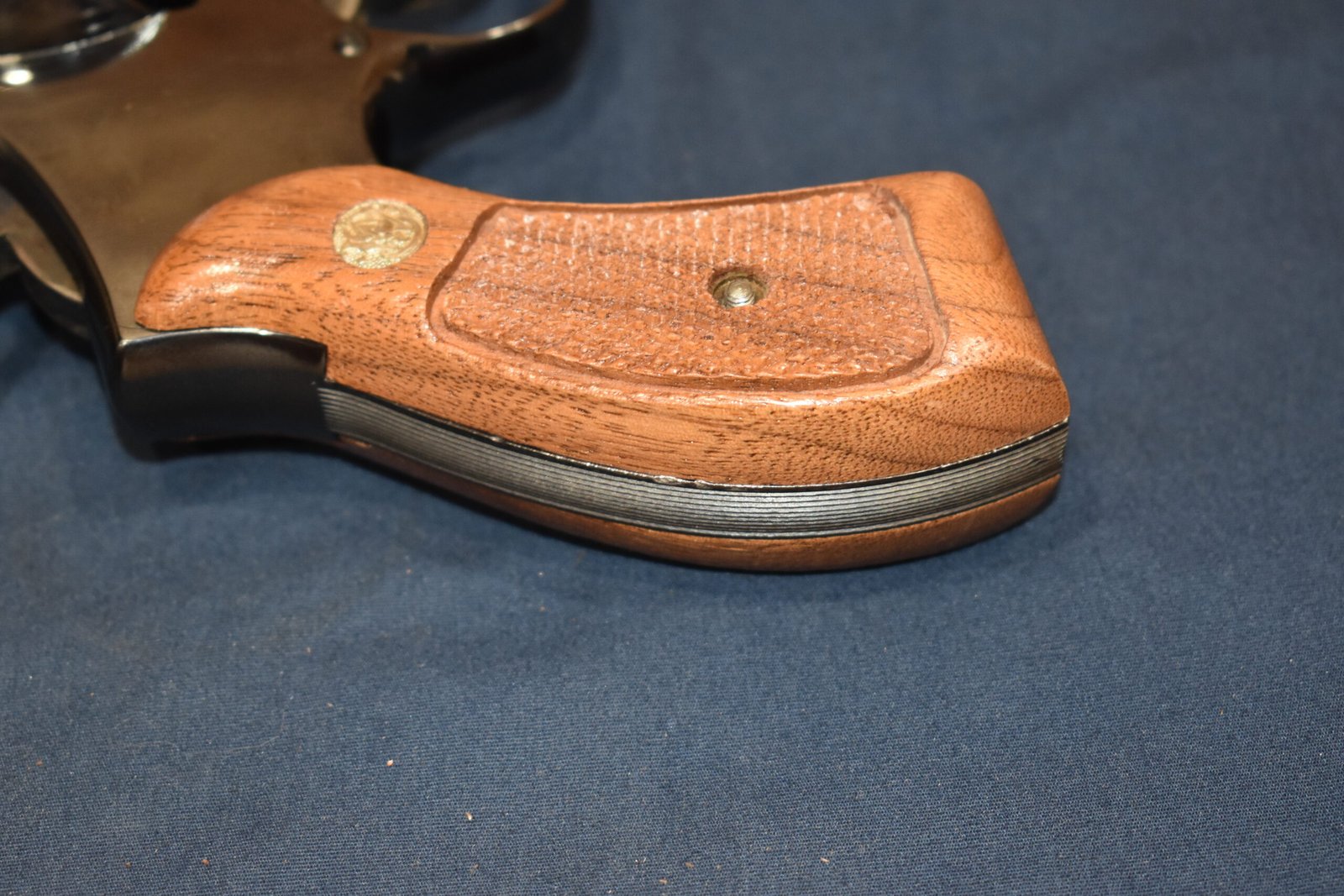 SMITH & WESSON K FRAME NOS SQUARE BUTT FACTORY MAGNA GRIPS KRBM17 - Image 8