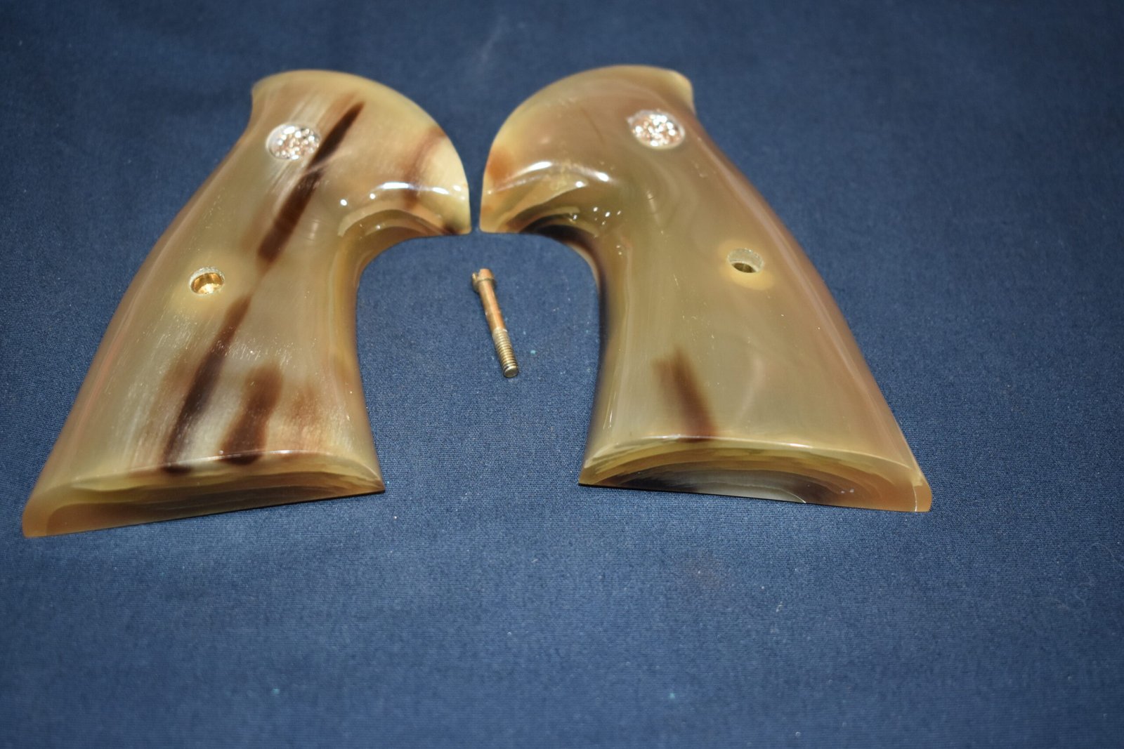 SMITH & WESSON N FRAME WATER BUFFALO HORN TARGET GRIPS SWNTWBH1 - Image 3