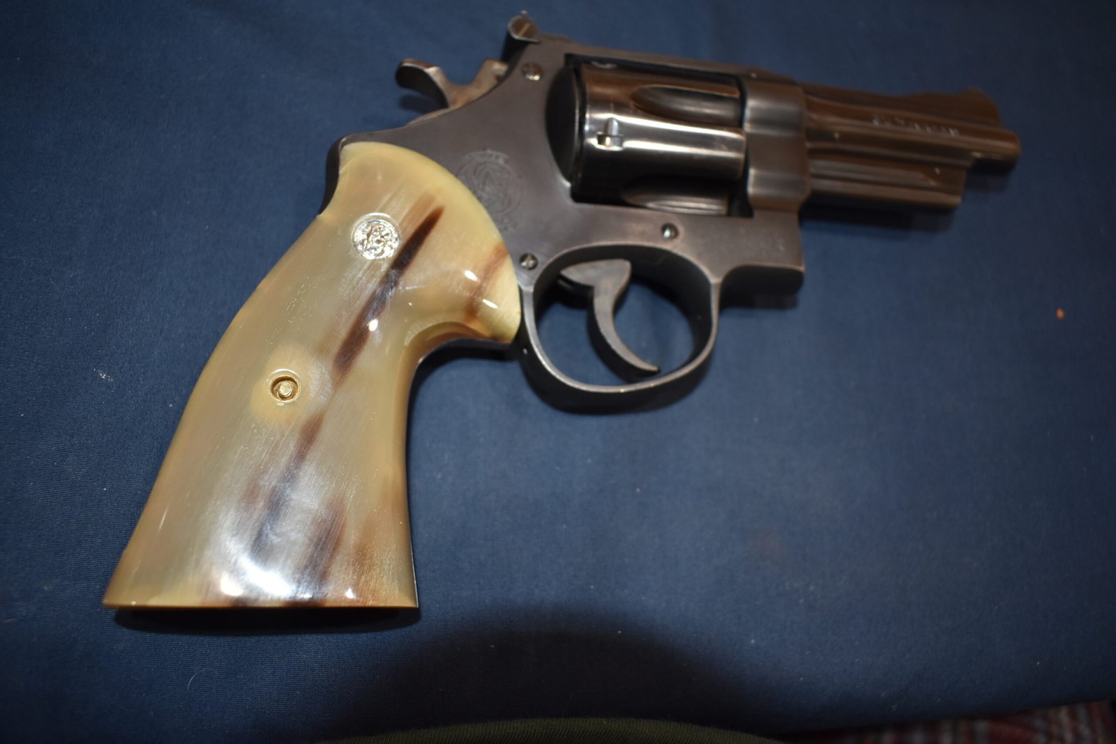SMITH & WESSON N FRAME WATER BUFFALO HORN TARGET GRIPS SWNTWBH1 - Image 8