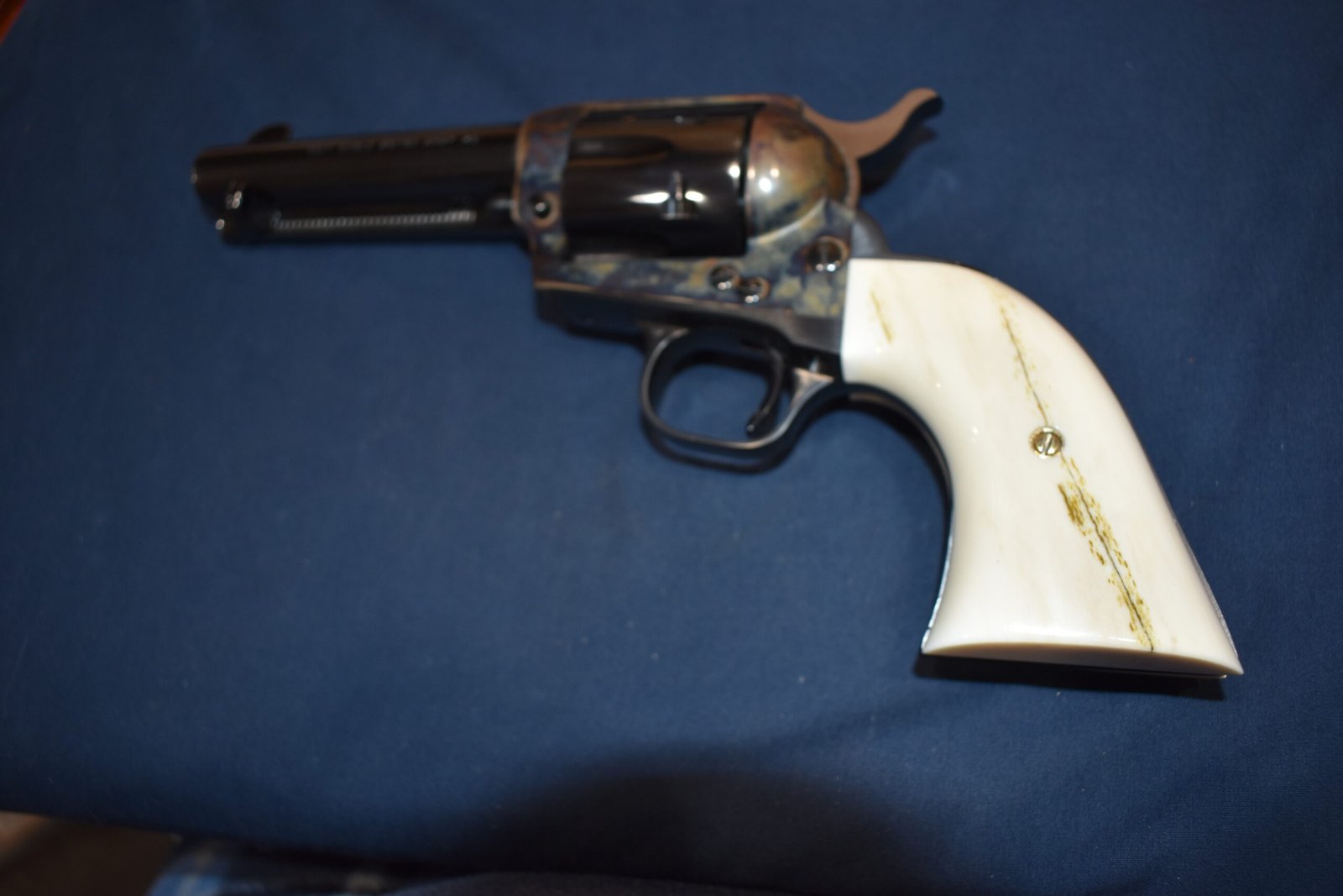 COLT SINGLE ACTION ARMY (S.A.A.) PREMIUM GRADE GIRAFFE BONE GRIPS SAAGB10 - Image 5