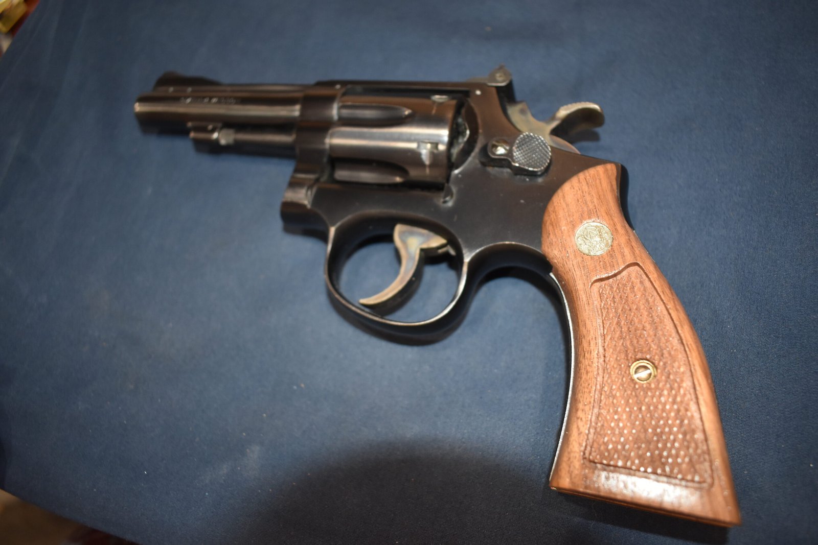 SMITH & WESSON K FRAME SQUARE BUTT MAGNA GRIPS KSQM16 - Image 5
