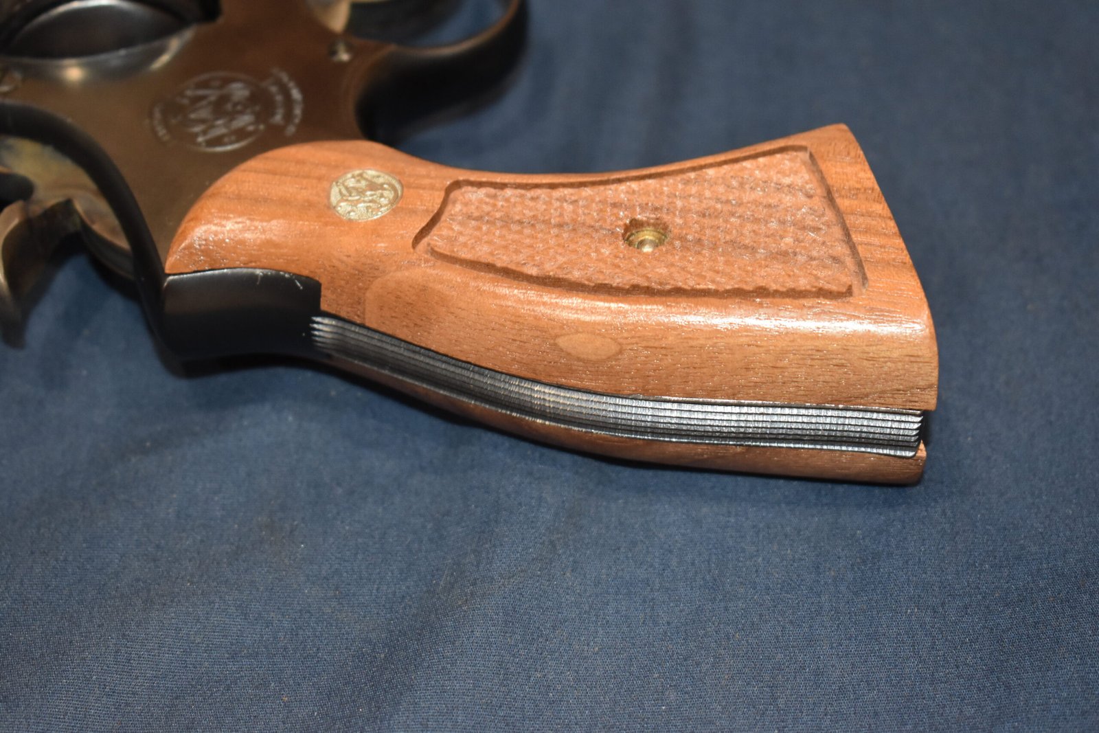 SMITH & WESSON K FRAME SQUARE BUTT MAGNA GRIPS KSQM16 - Image 7