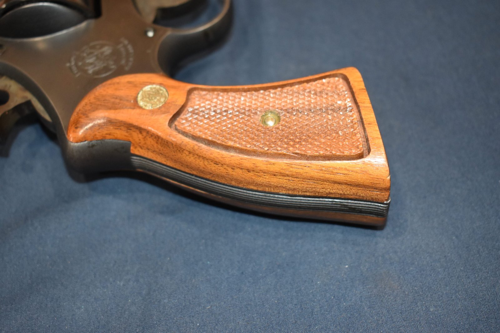 SMITH & WESSON N FRAME MAGNA GRIPS SWNM16 - Image 7