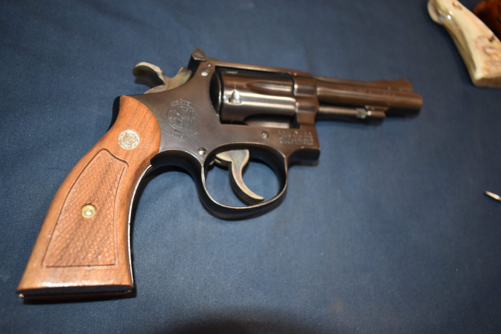 SMITH & WESSON K FRAME SQUARE BUTT MAGNA GRIPS KSQM16 - Image 8