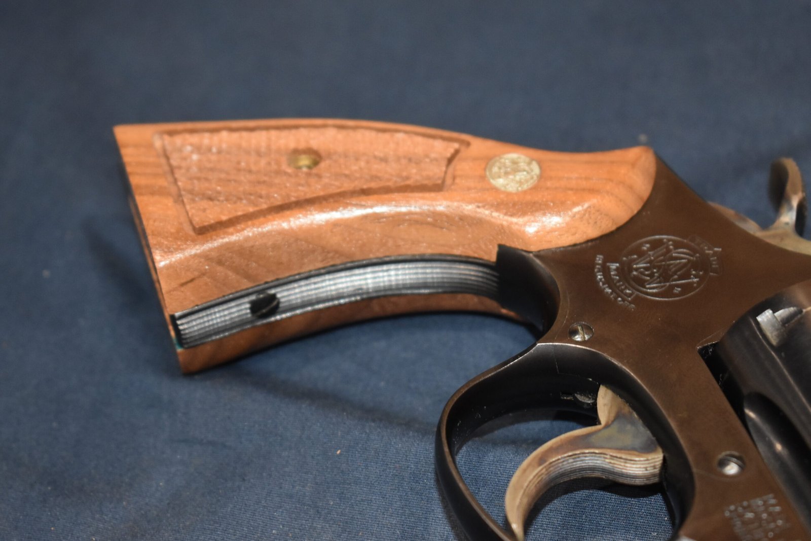 SMITH & WESSON K FRAME SQUARE BUTT MAGNA GRIPS KSQM16 - Image 12