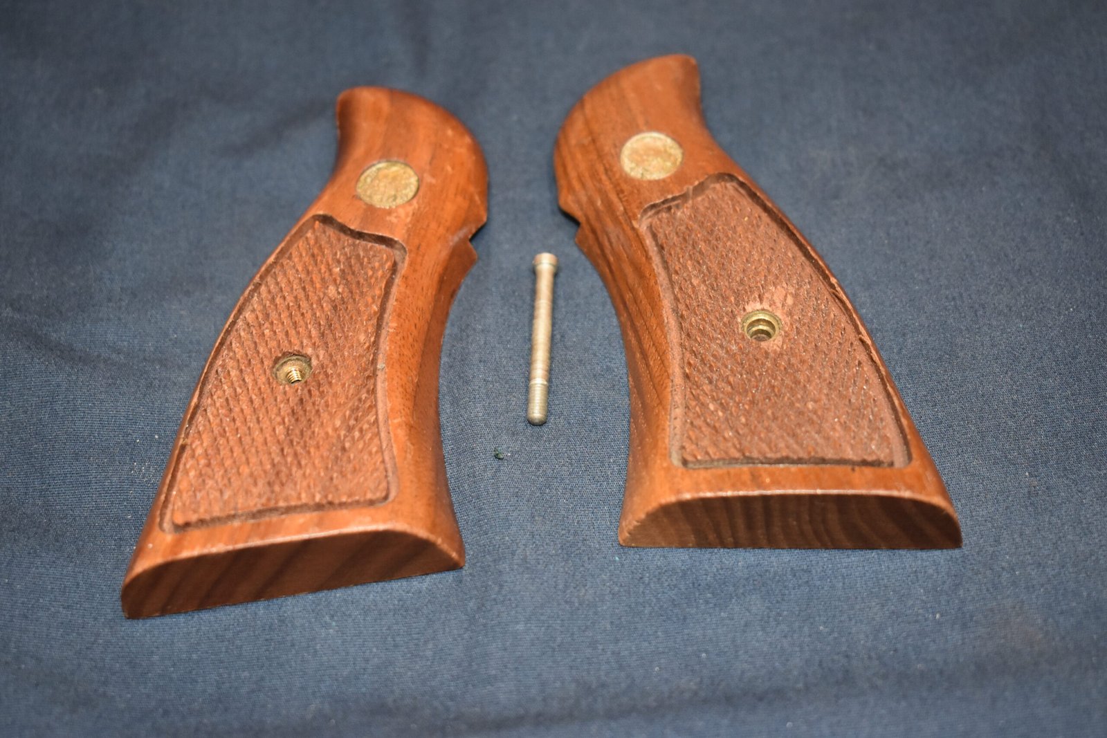 SMITH & WESSON N FRAME MAGNA GRIPS SWNM17 - Image 3