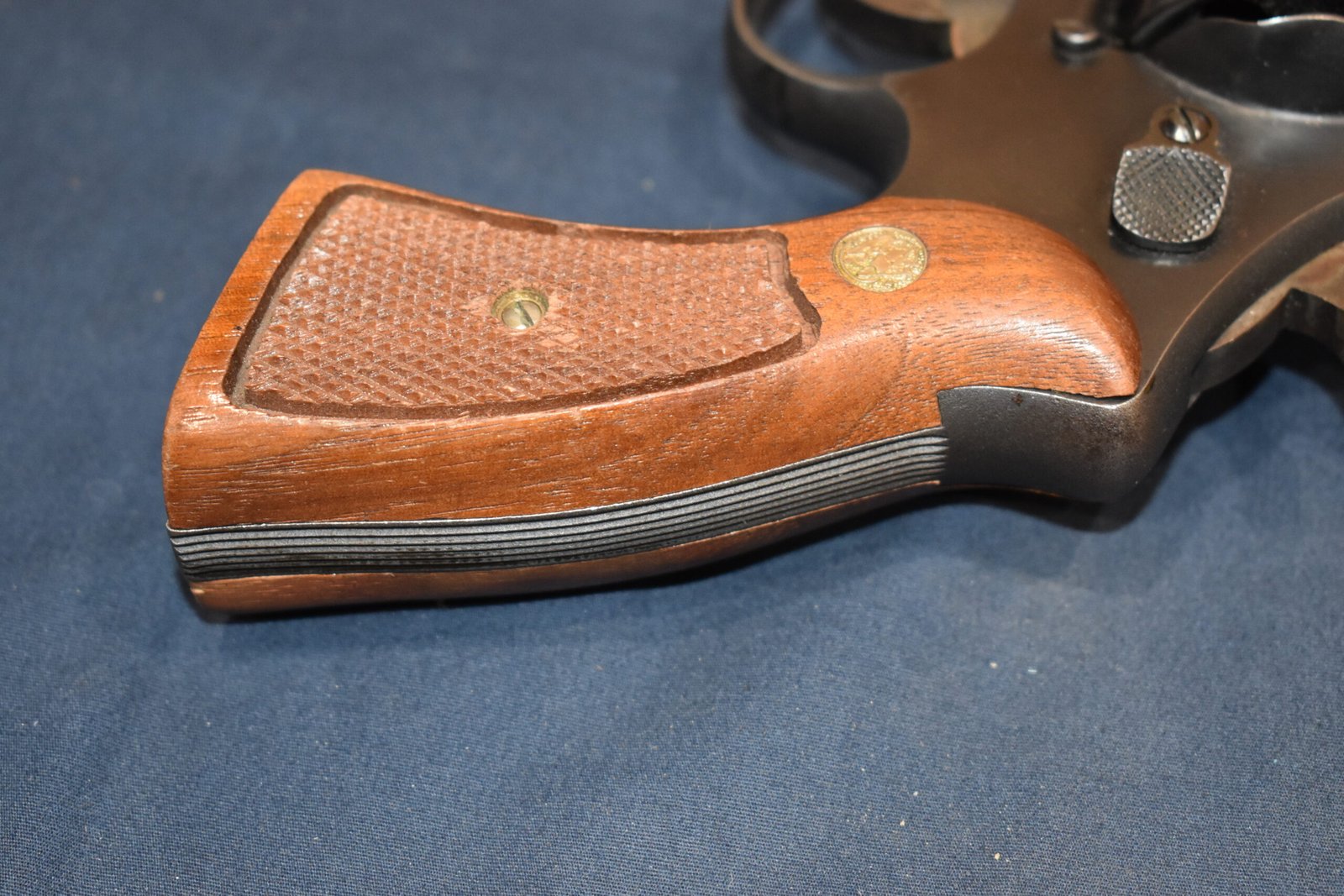 SMITH & WESSON N FRAME MAGNA GRIPS SWNM17 - Image 6