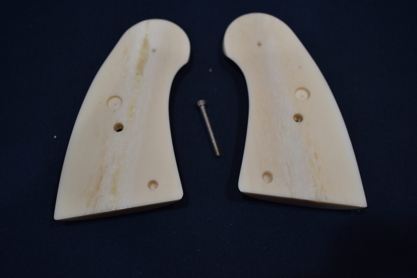 COLT PYTHON PREMIUM GRADE GIRAFFE BONE GRIPS CPGB28 - Image 4