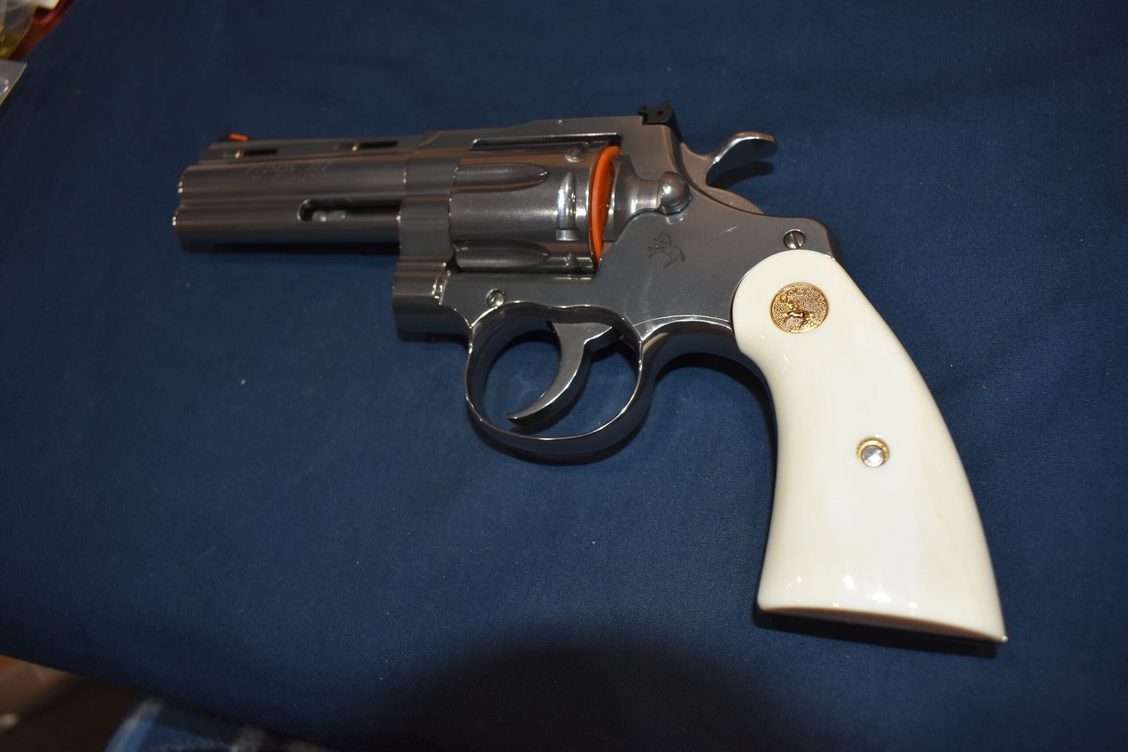 COLT PYTHON PREMIUM GRADE GIRAFFE BONE GRIPS CPGB28 - Image 5