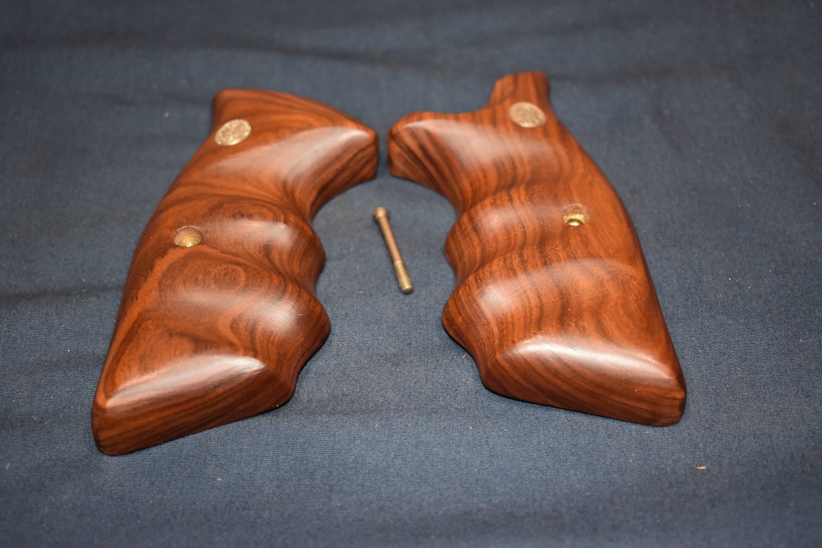 SMITH & WESSON K FRAME SQUARE BUTT FACTORY COMBAT GRIPS KSQC14 - Image 3