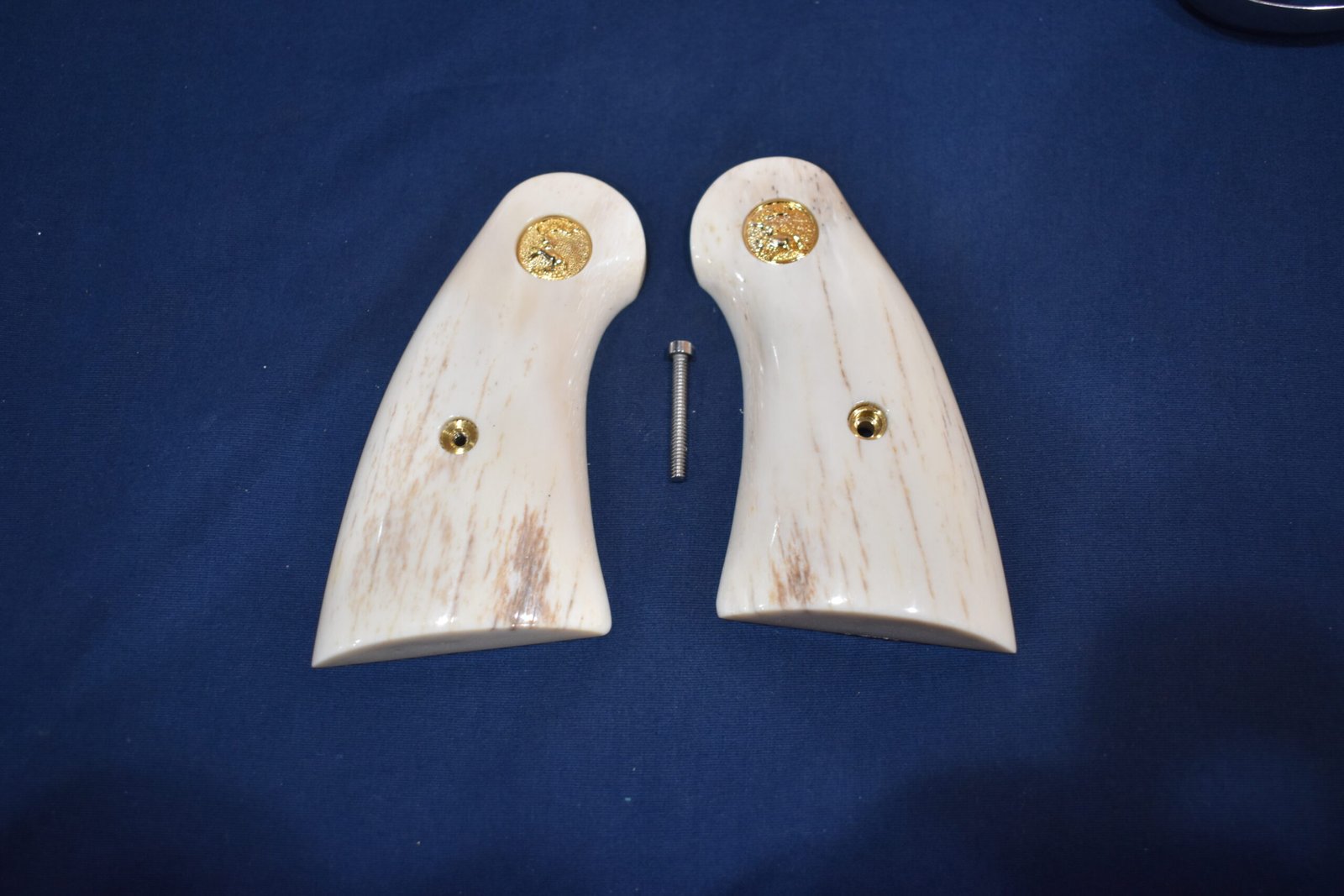 COLT PYTHON PREMIUM GRADE GIRAFFE BONE GRIPS CPGB29