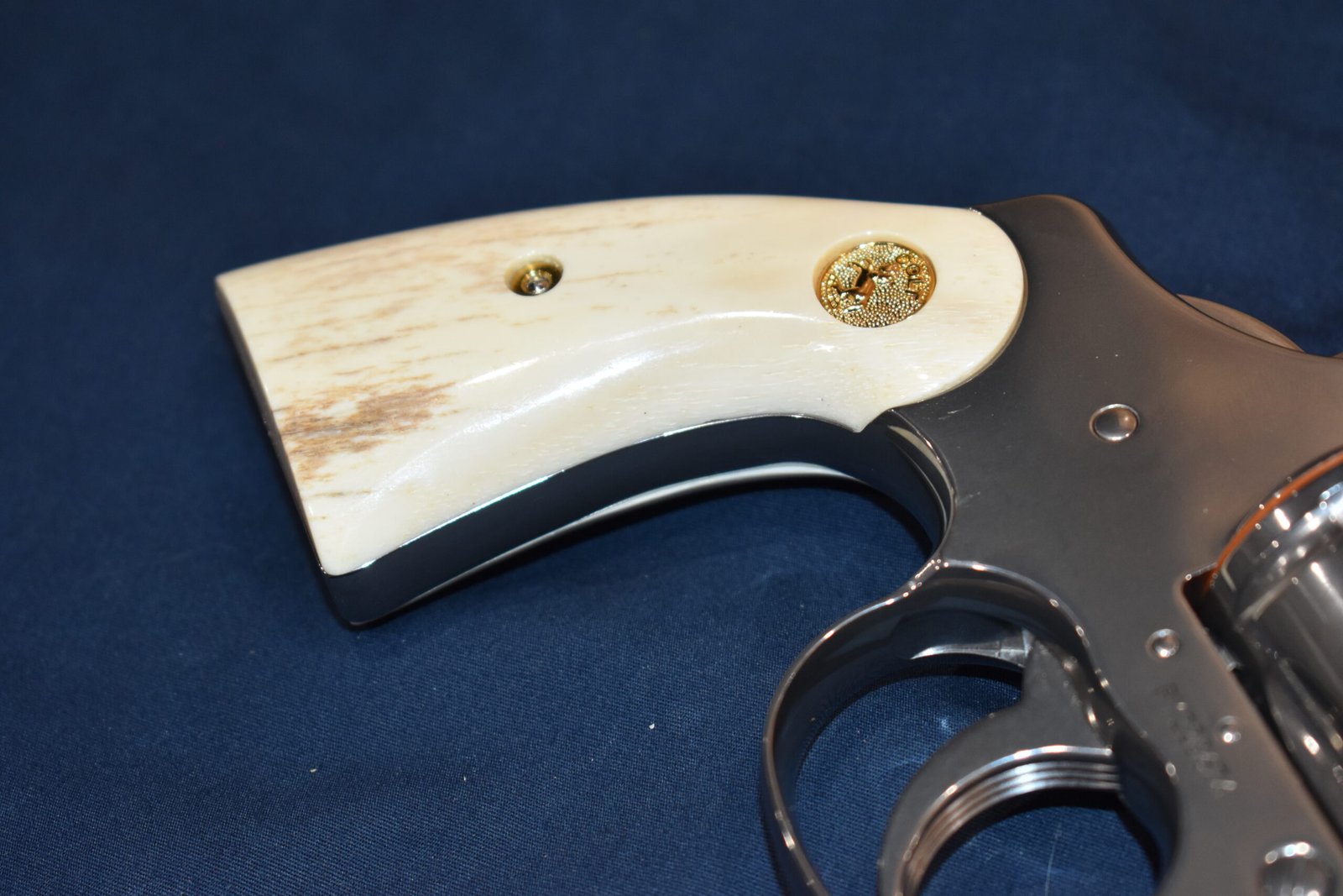 COLT PYTHON PREMIUM GRADE GIRAFFE BONE GRIPS CPGB29 - Image 12