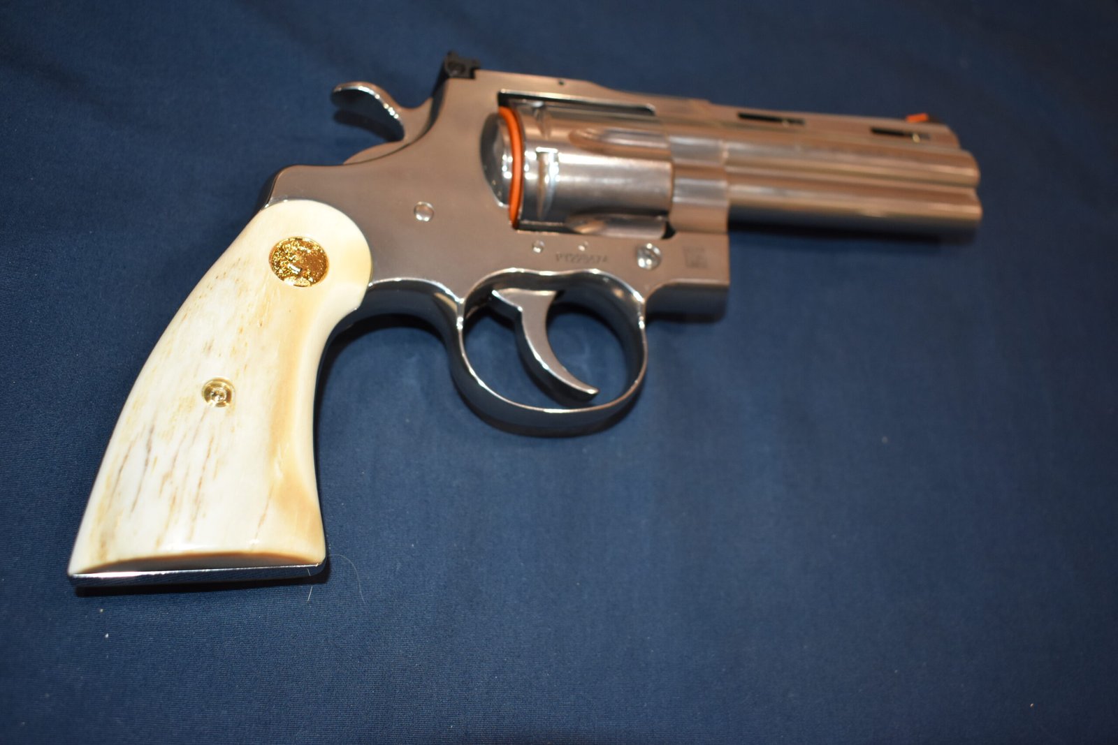 COLT PYTHON PREMIUM GRADE GIRAFFE BONE GRIPS CPGB30 - Image 8