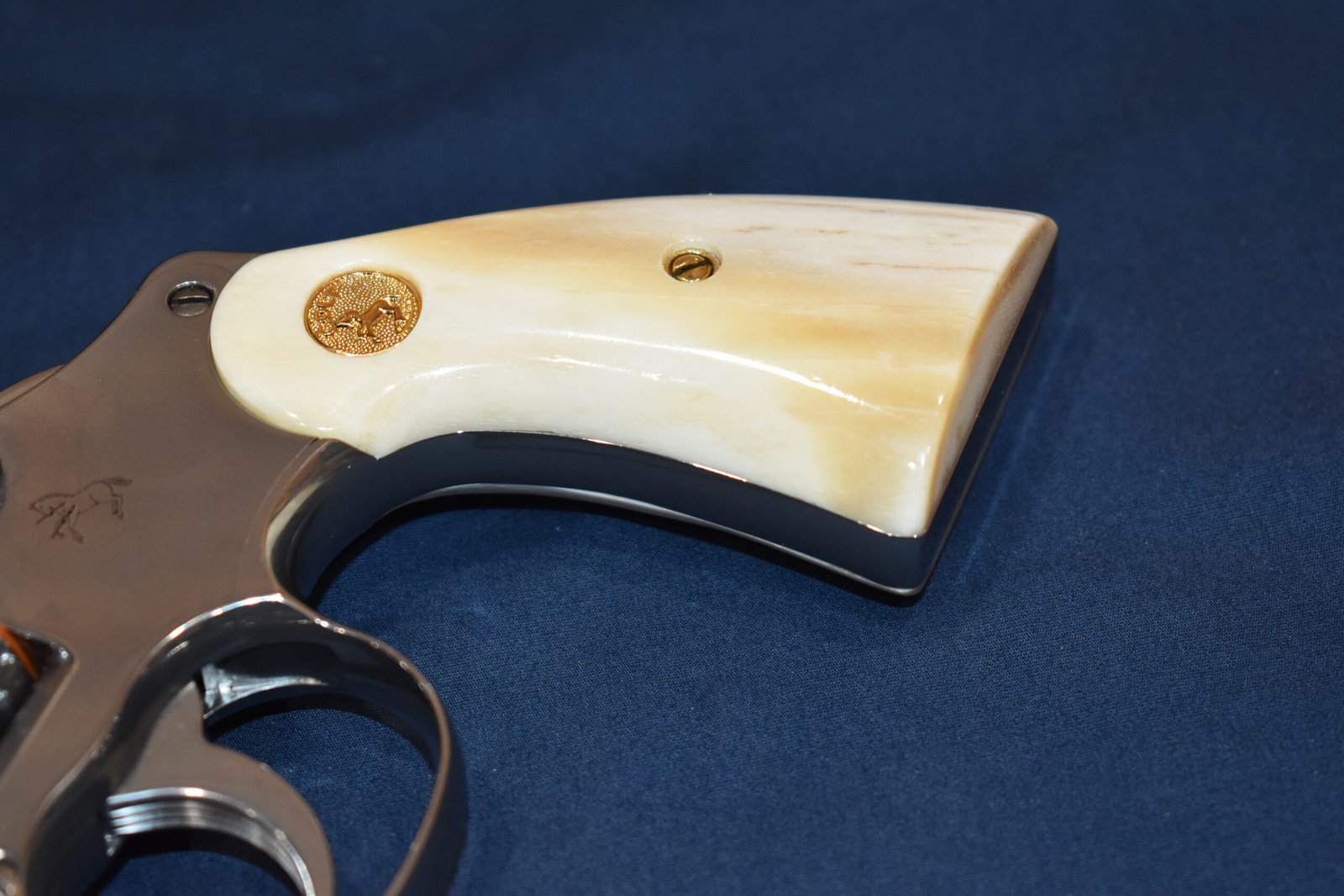 COLT PYTHON PREMIUM GRADE GIRAFFE BONE GRIPS CPGB30 - Image 13