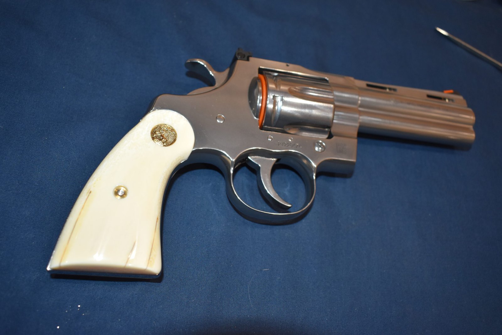COLT PYTHON FOSSILIZED WALRUS IVORYCPWI6 - Image 8
