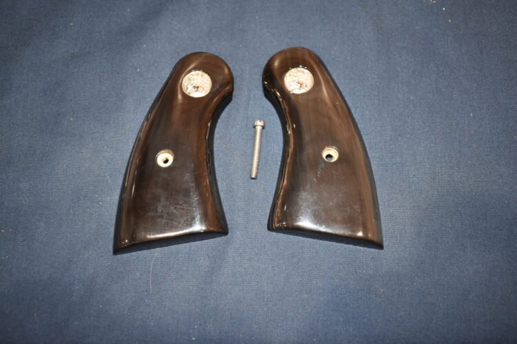 COLT PYTHON BUFFALO HORN GRIPS CPBH4