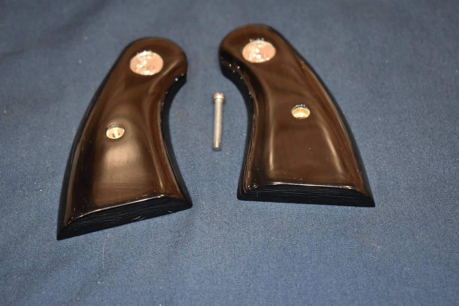 COLT PYTHON BUFFALO HORN GRIPS CPBH4 - Image 3