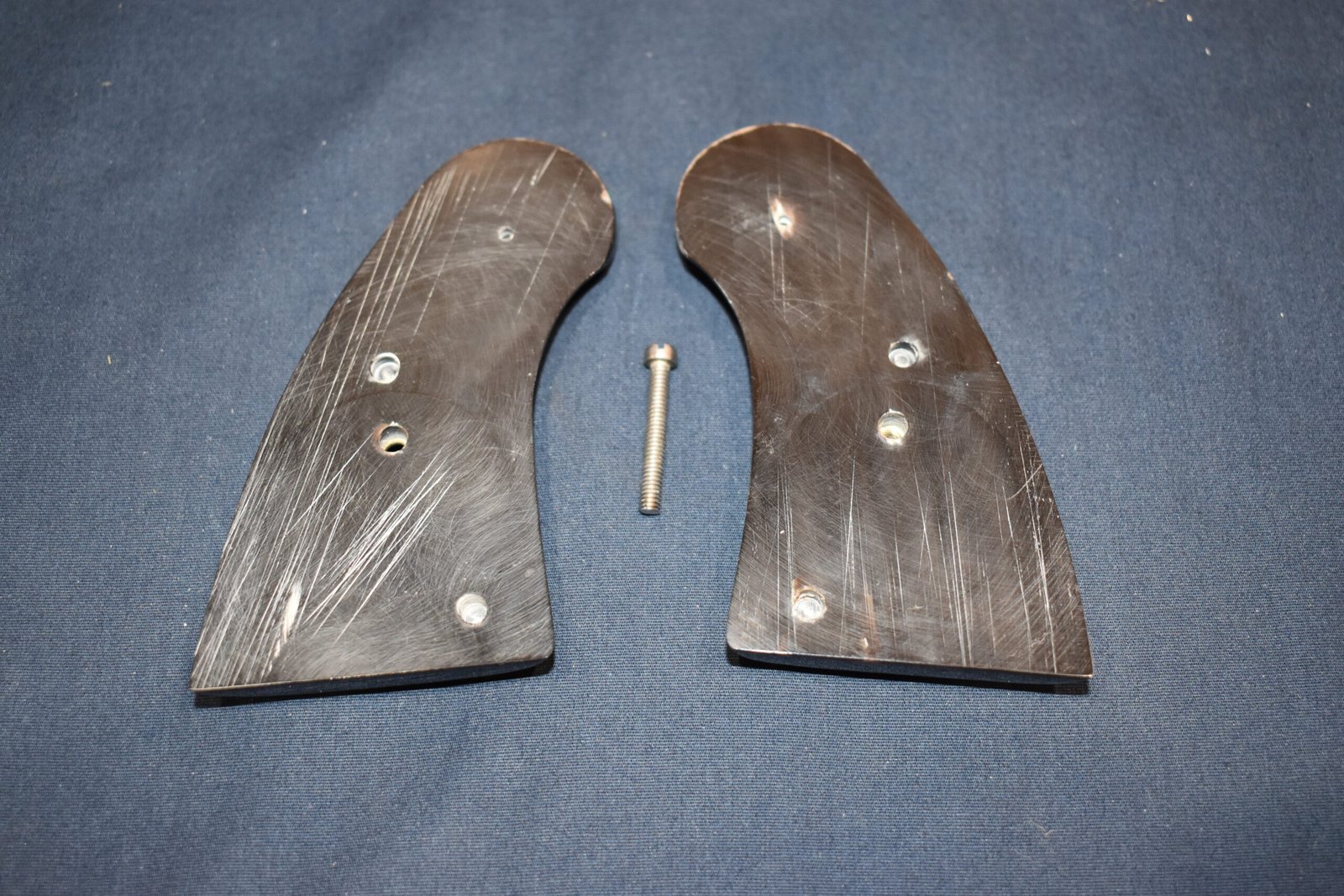 COLT PYTHON BUFFALO HORN GRIPS CPBH4 - Image 4