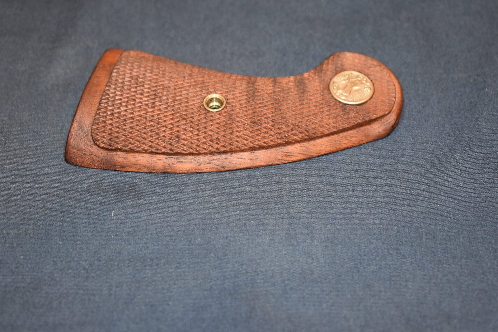 COLT FACTORY SHOOTING MASTER WOOD GRIPS CSMFW1 - Image 6