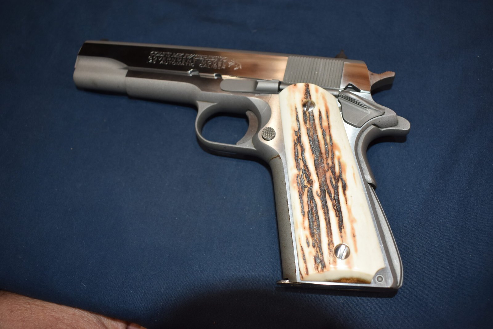 COLT 1911 VINTAGE SAMBAR STAG GRIPS 1911SS48 - Image 5