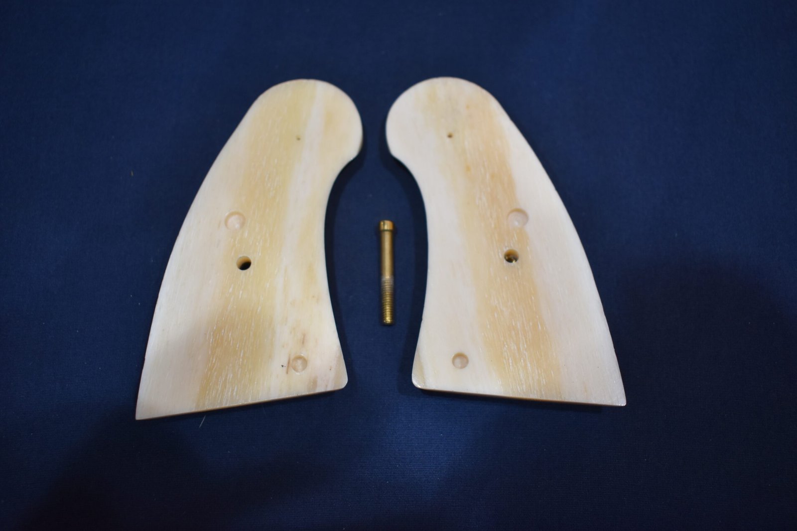 COLT PYTHON PREMIUM GRADE GIRAFFE BONE GRIPS CPGB30 - Image 4
