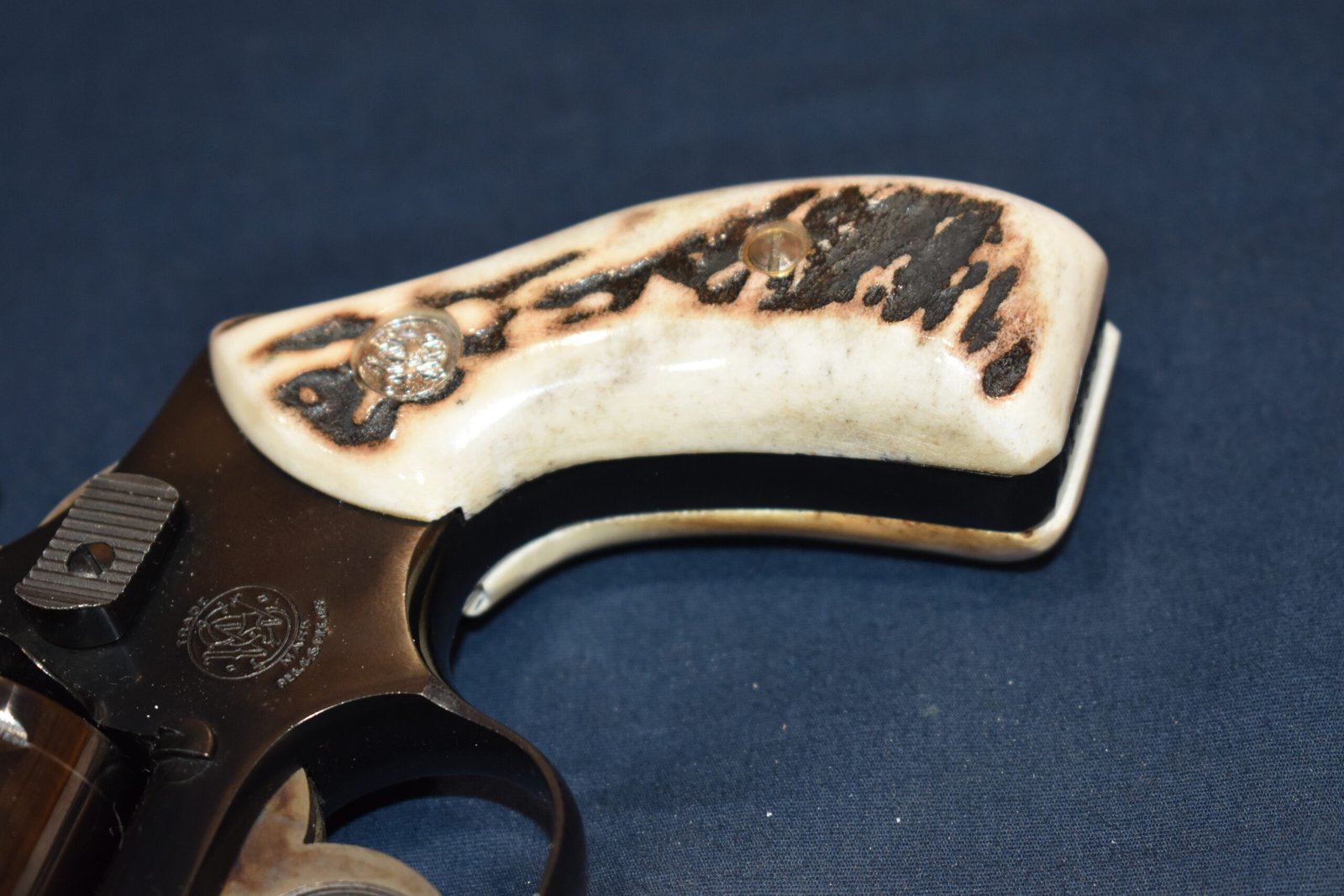 SMITH & WESSON J FRAME ROUND BUTT VINTAGE SAMBAR STAG GRIPS JRBS18 - Image 13