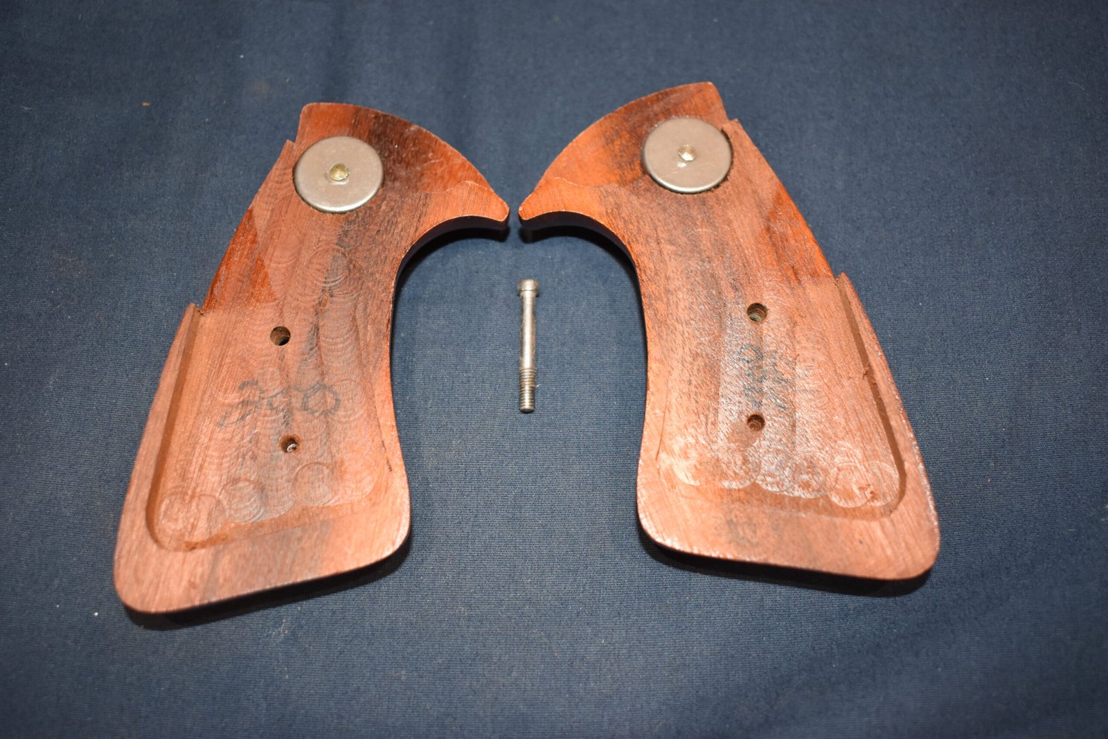 SMITH & WESSON J FRAME TARGET GRIP JT38 - Image 4