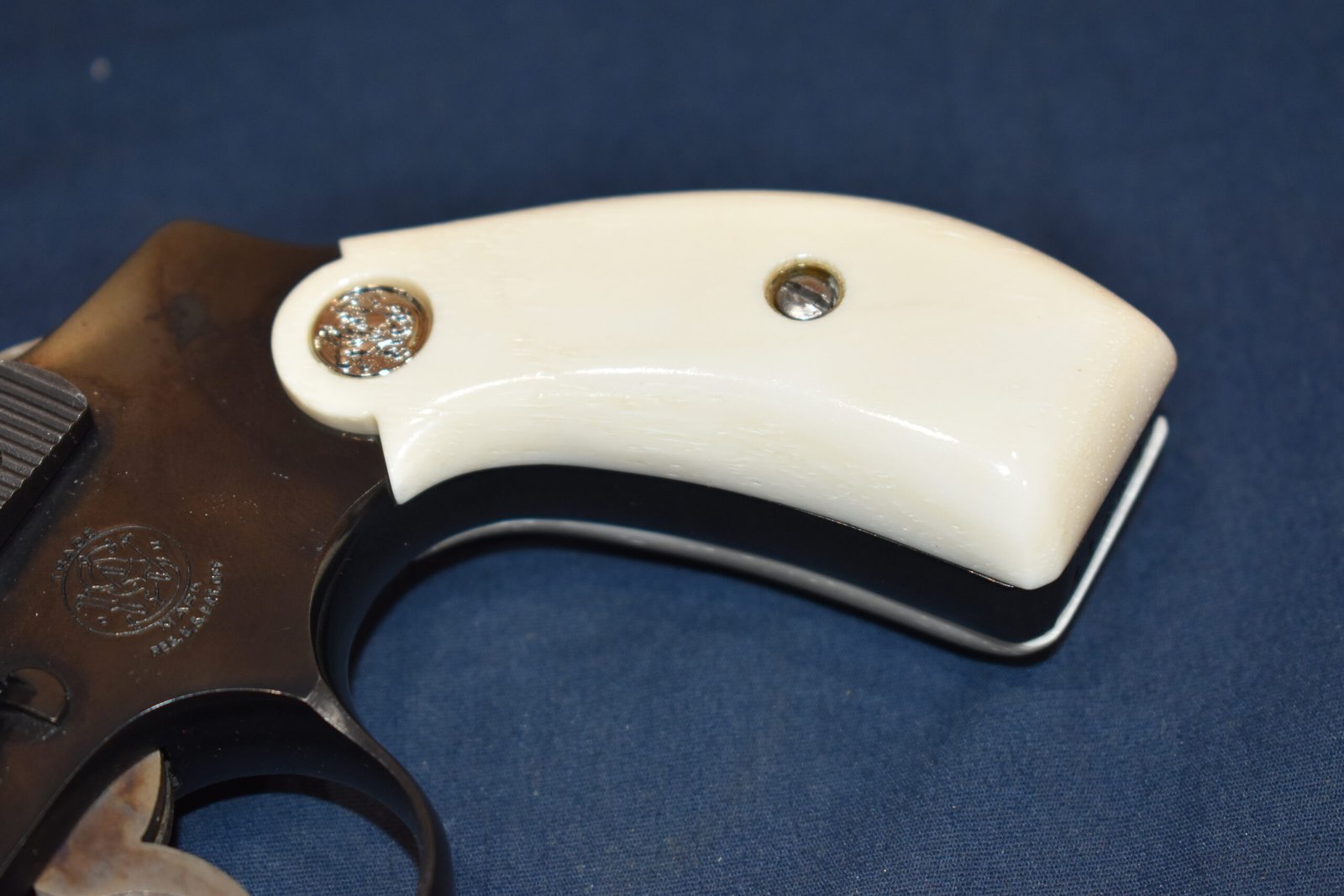 SMITH & WESSON J FRAME PREMIUM GRADE GIRAFFE BONE GRIPS JRBGB23 - Image 12
