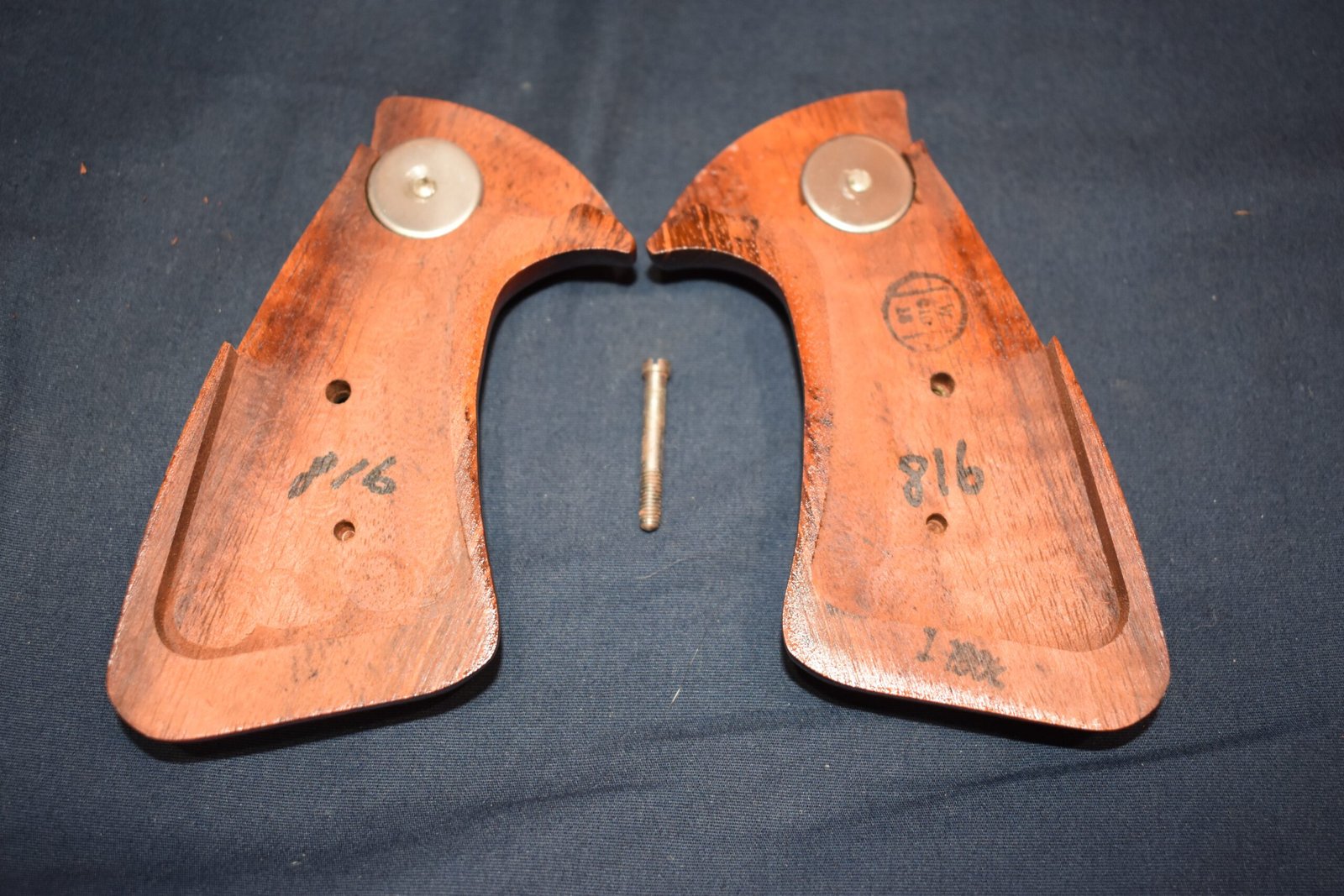 SMITH & WESSON J FRAME TARGET GRIP JT36 - Image 4
