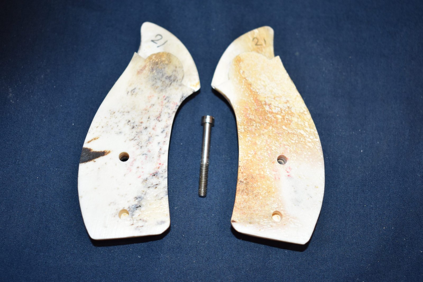 SMITH & WESSON J FRAME ROUND BUTT VINTAGE SAMBAR STAG GRIPS JRBS18 - Image 4